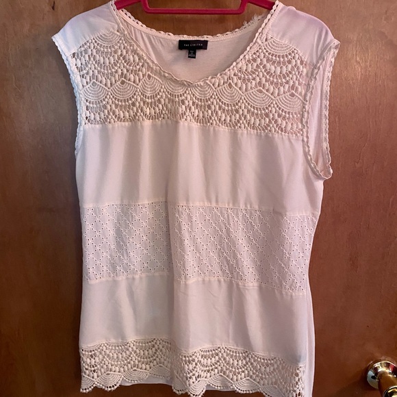 The Limited sleeveless lacy blouse size M - Picture 1 of 5